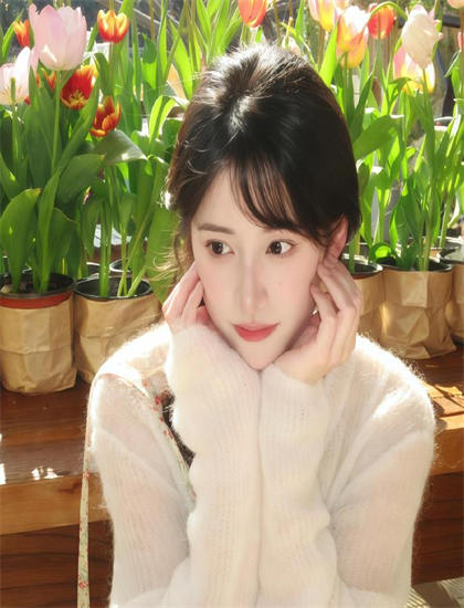 《属鸡的女人》主角分析：角色塑造与成长轨迹，高清资源